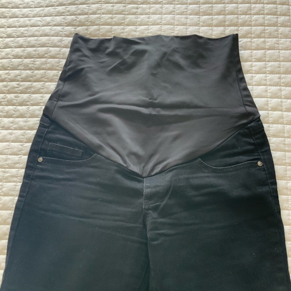 Thyme Maternity Black Jeans - Picture 2 of 5